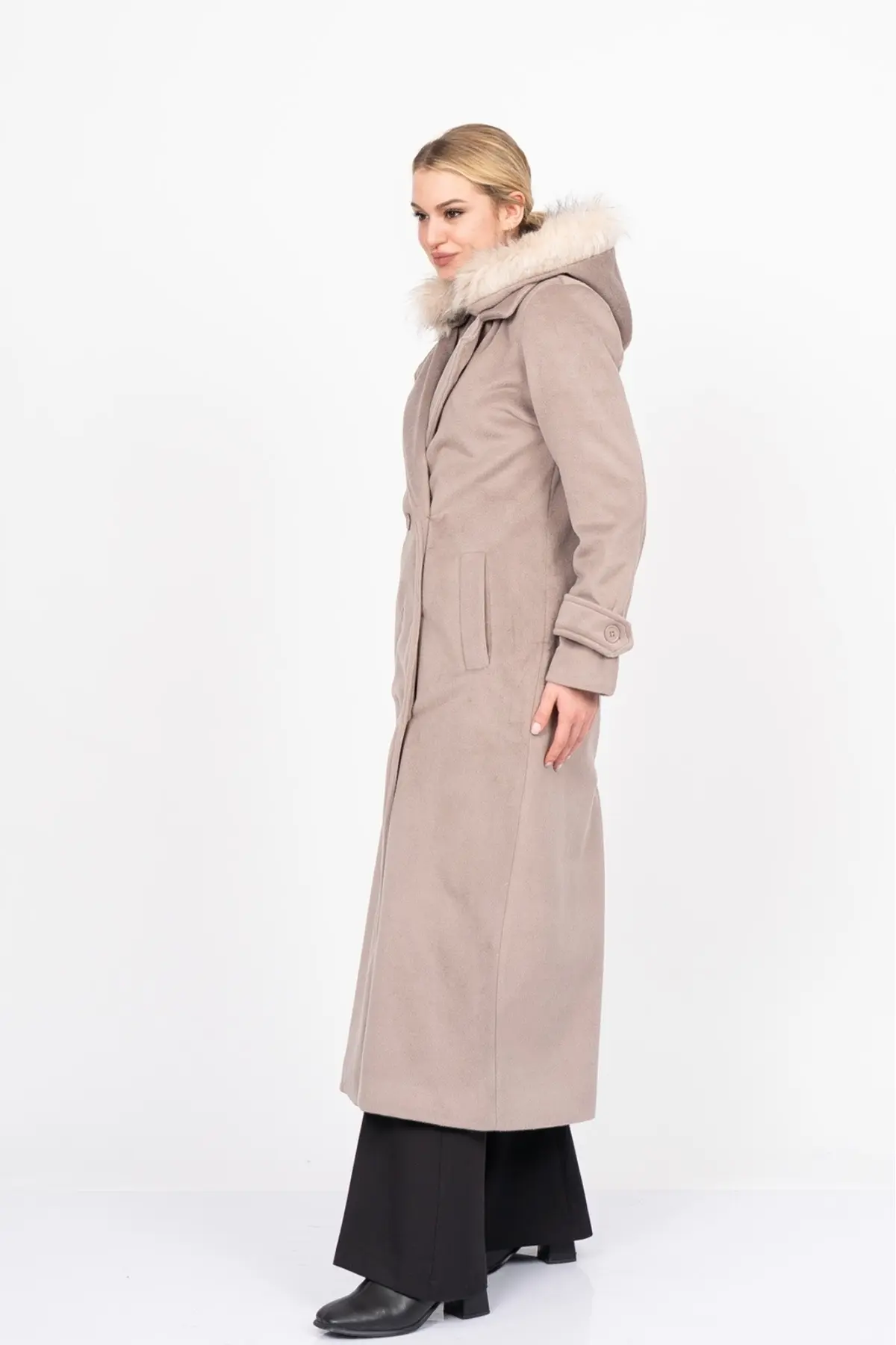 کت لوکس FurHood Luxe Coat – کت کاشمیری ممتاز با جزئیات خز 2619