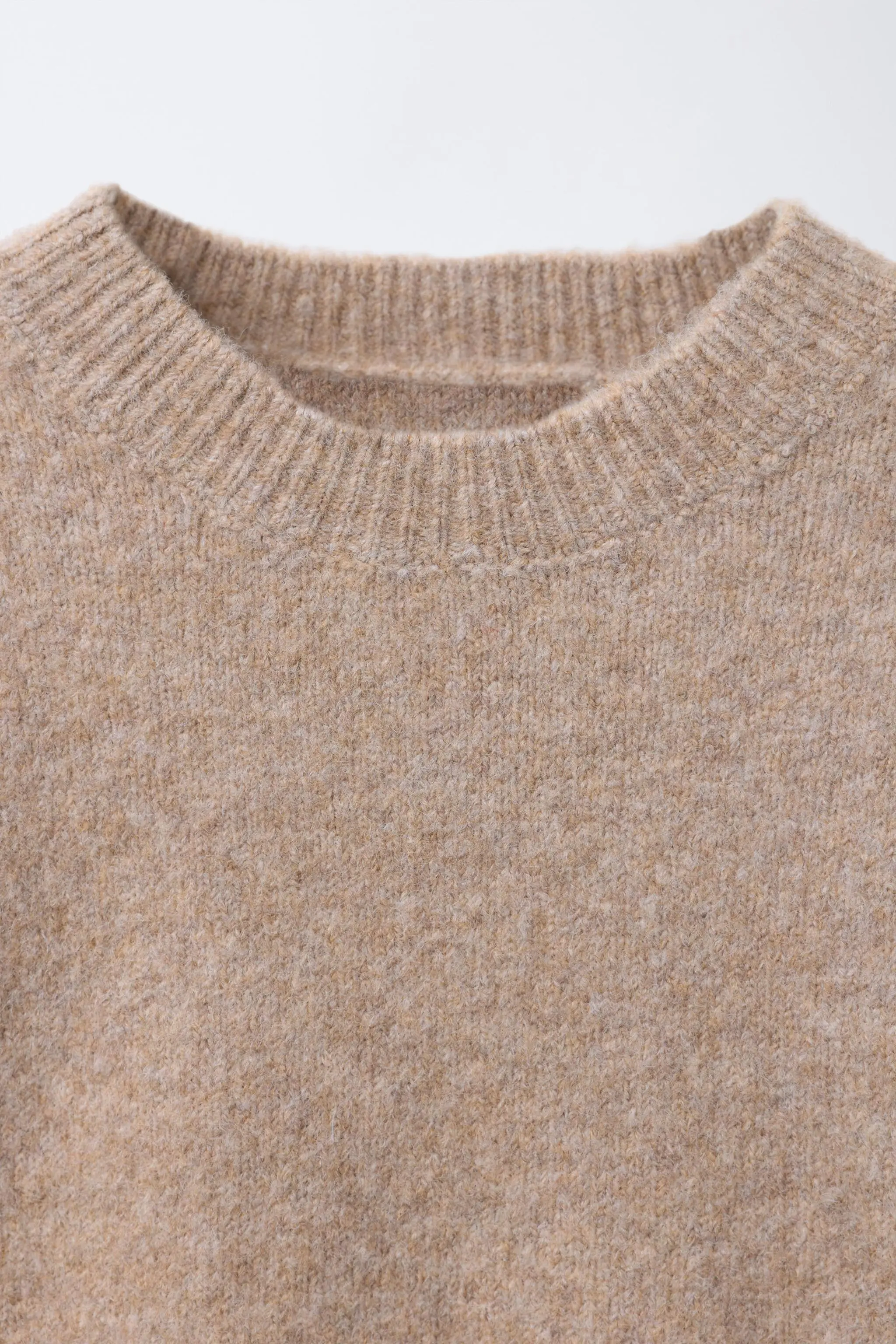 zara product image