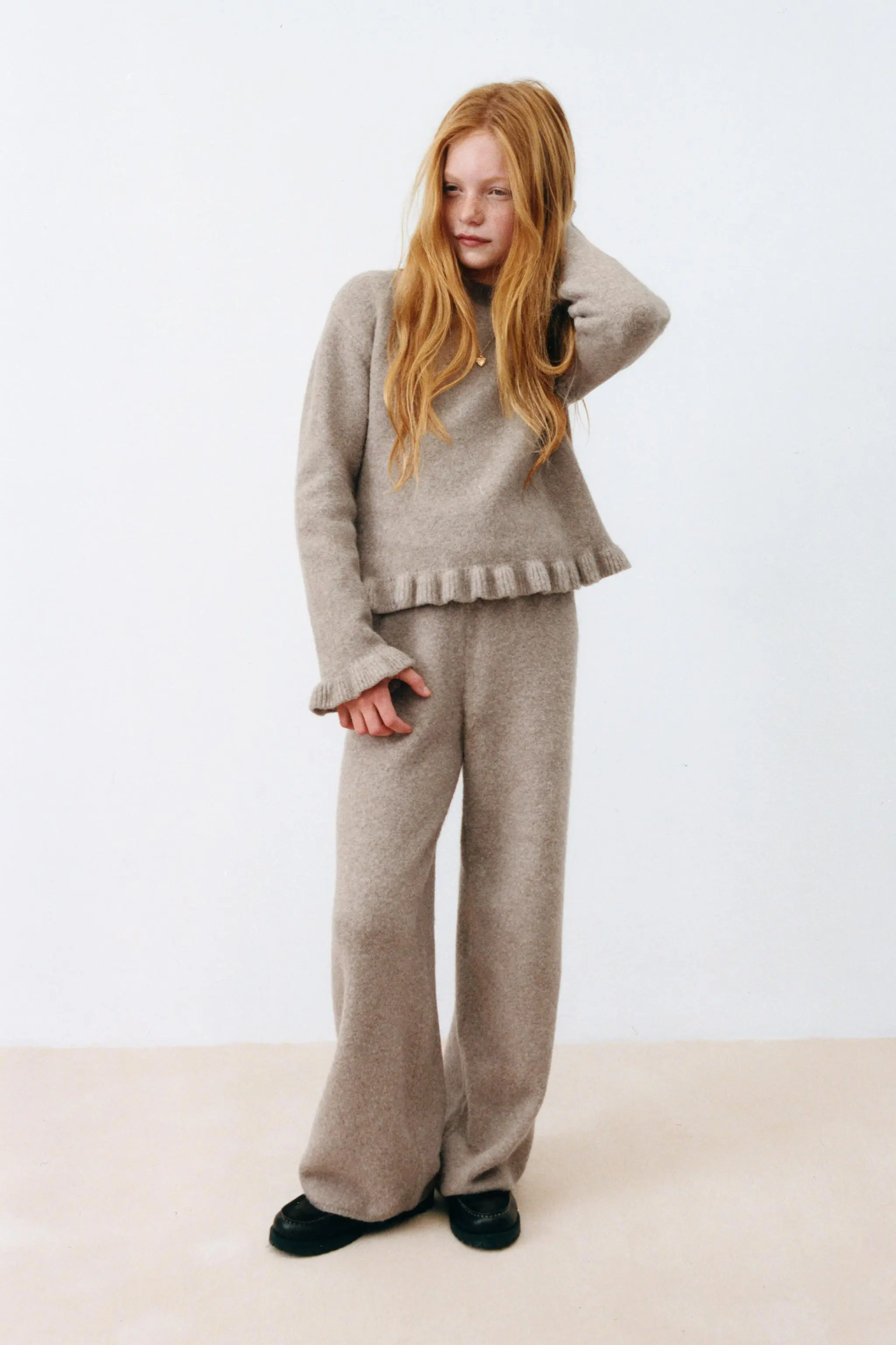 zara product image