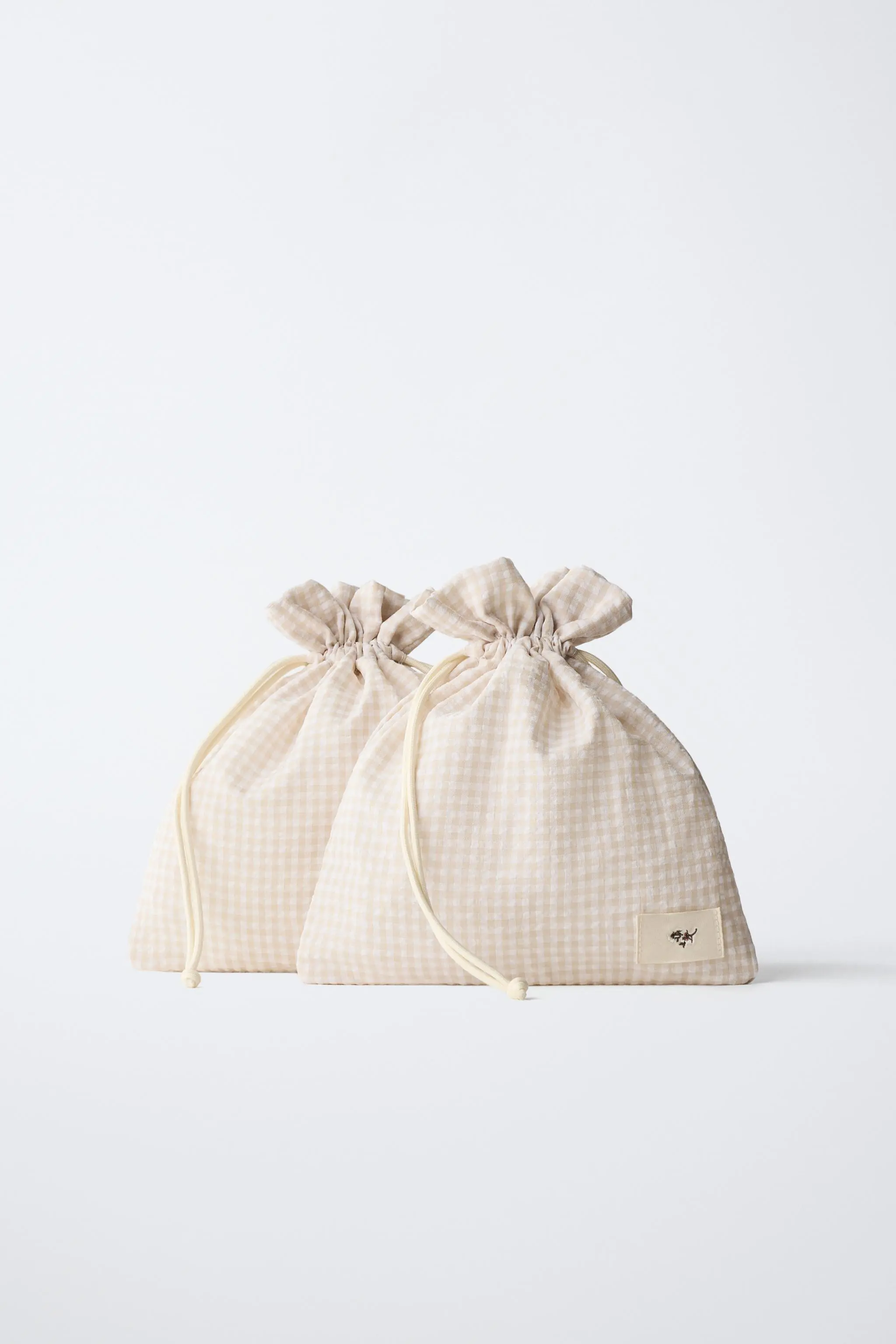 zara product image