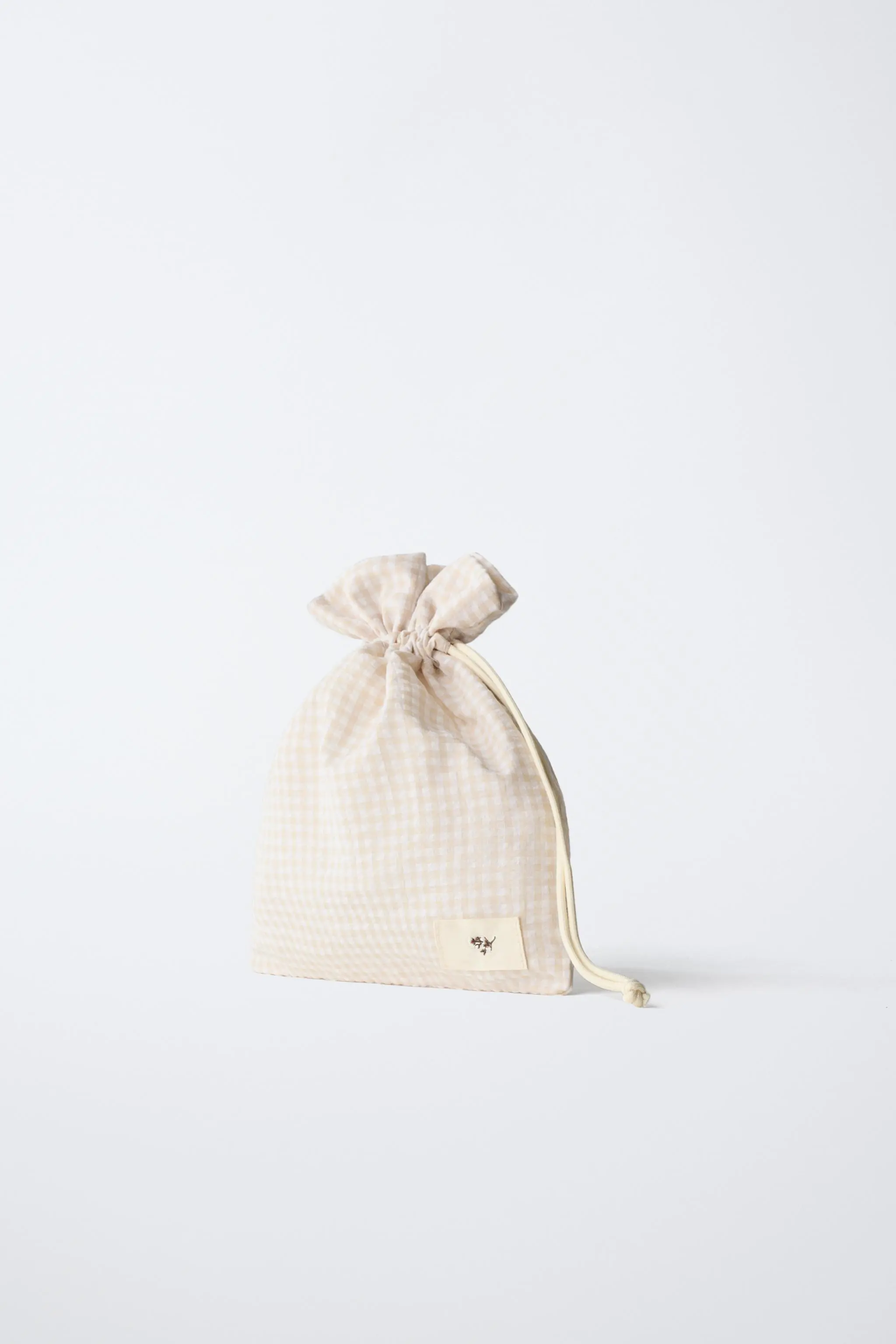 zara product image