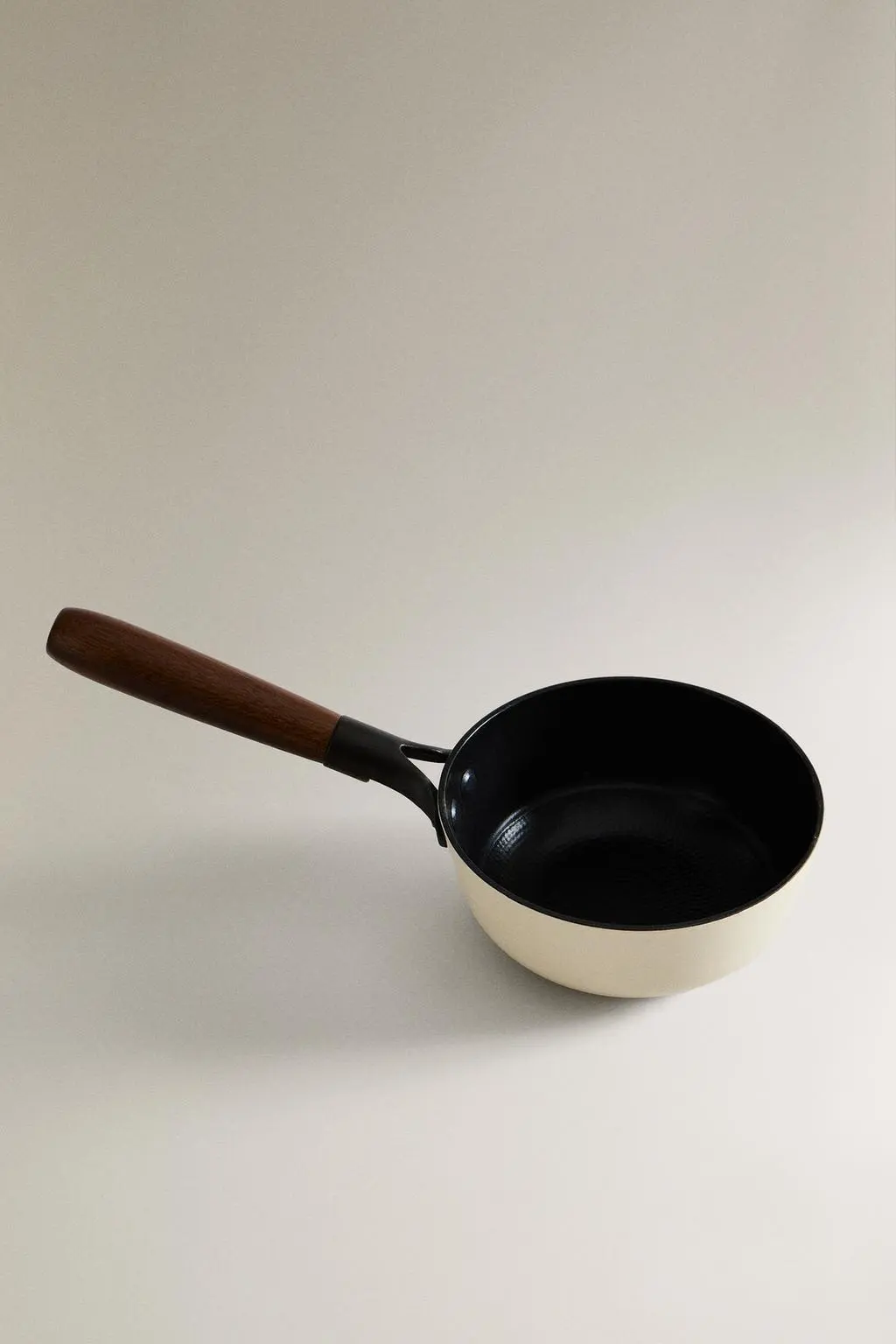 zara product image