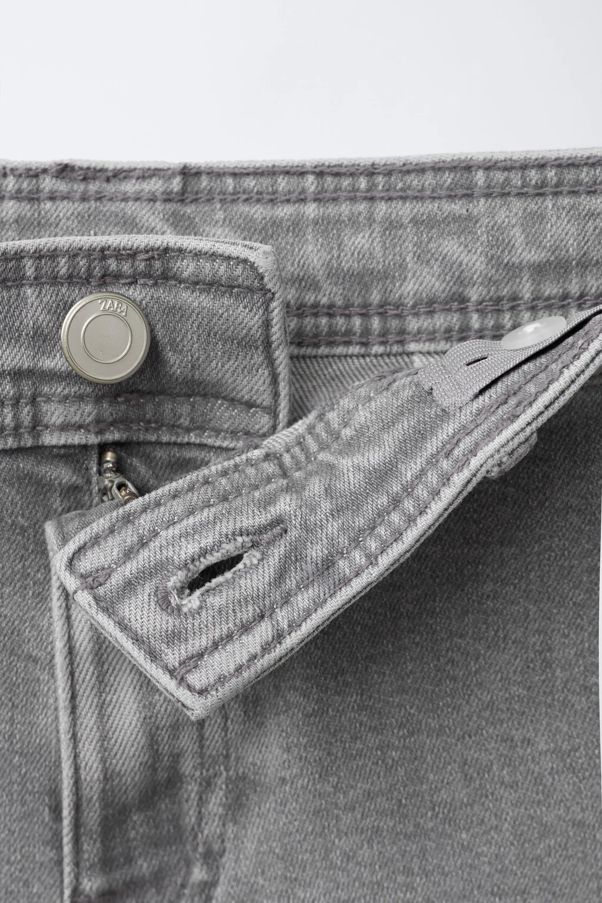 zara product image