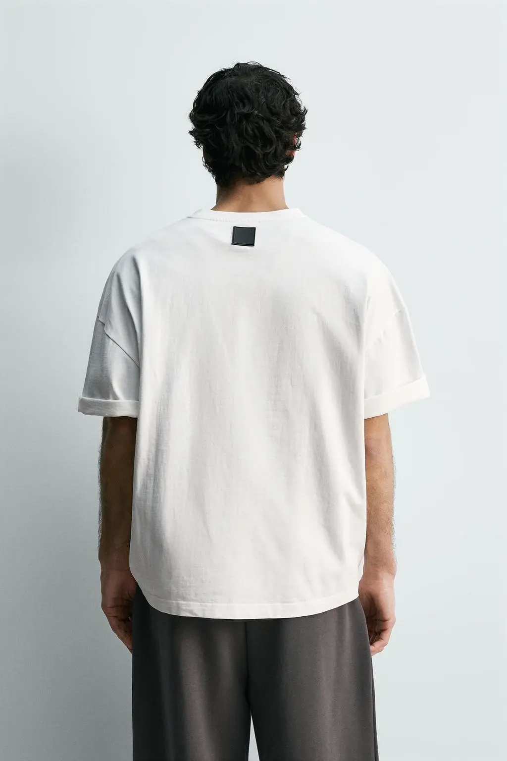 zara product image