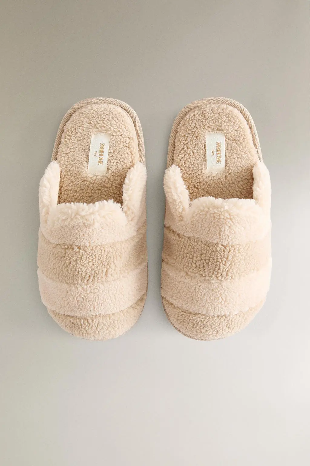 zara product image