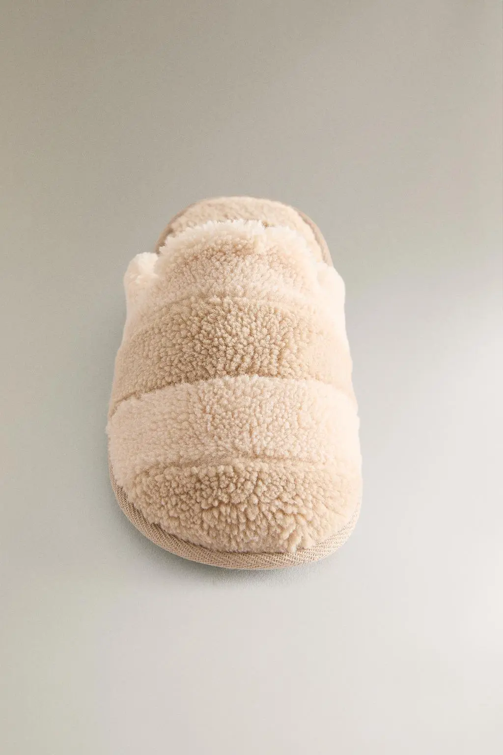 zara product image