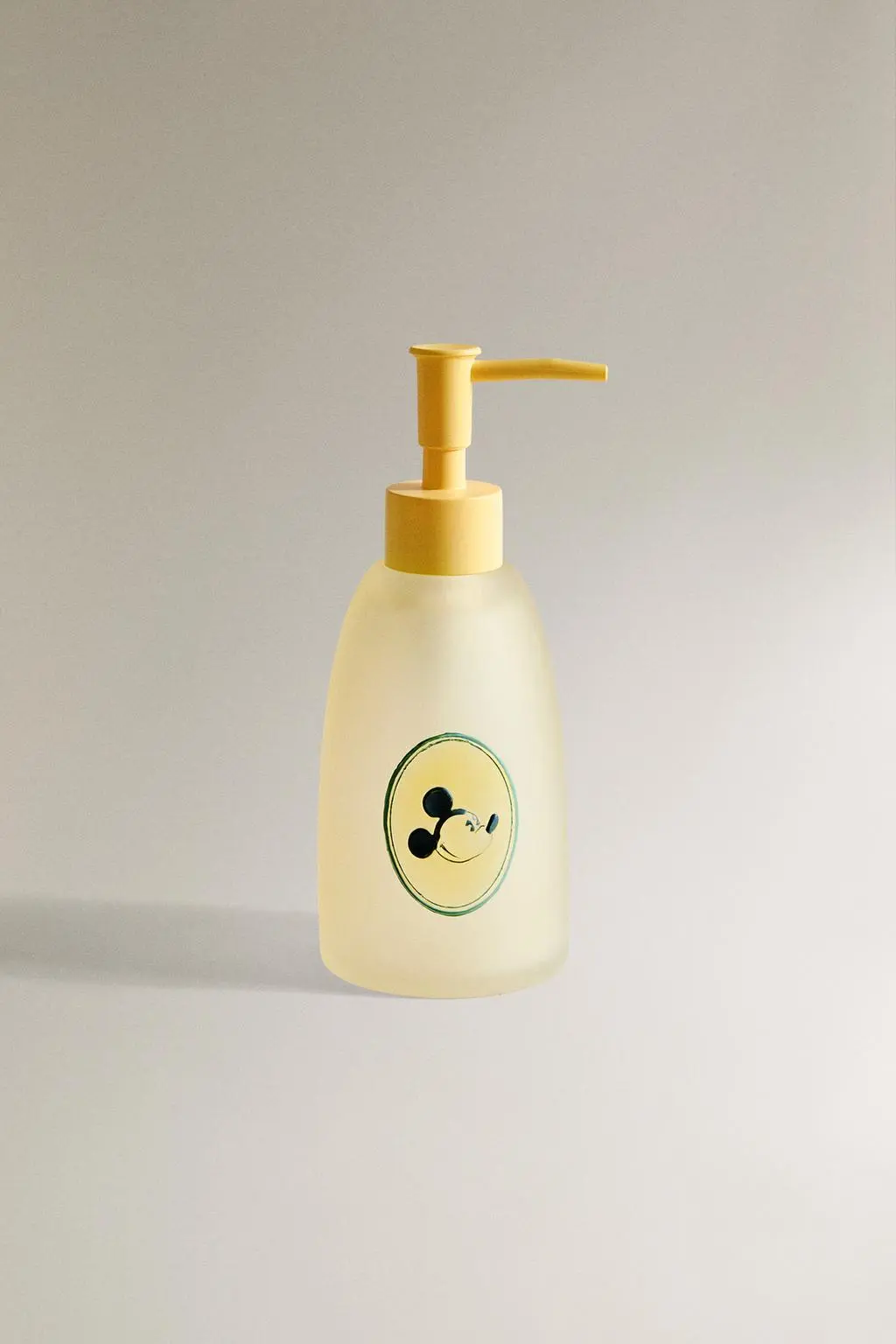 zara product image