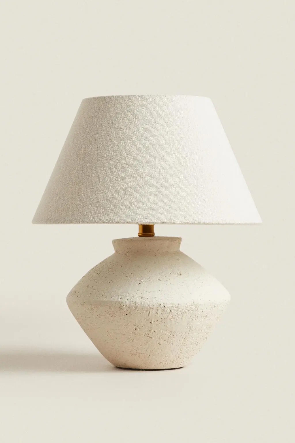 zara product image