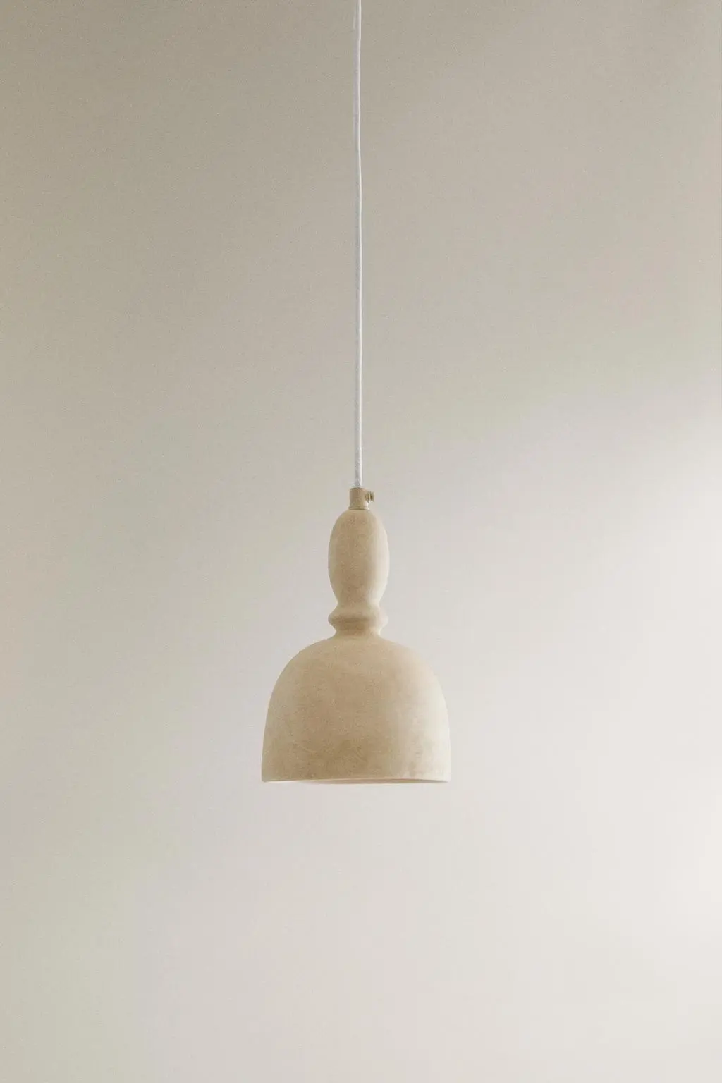 zara product image