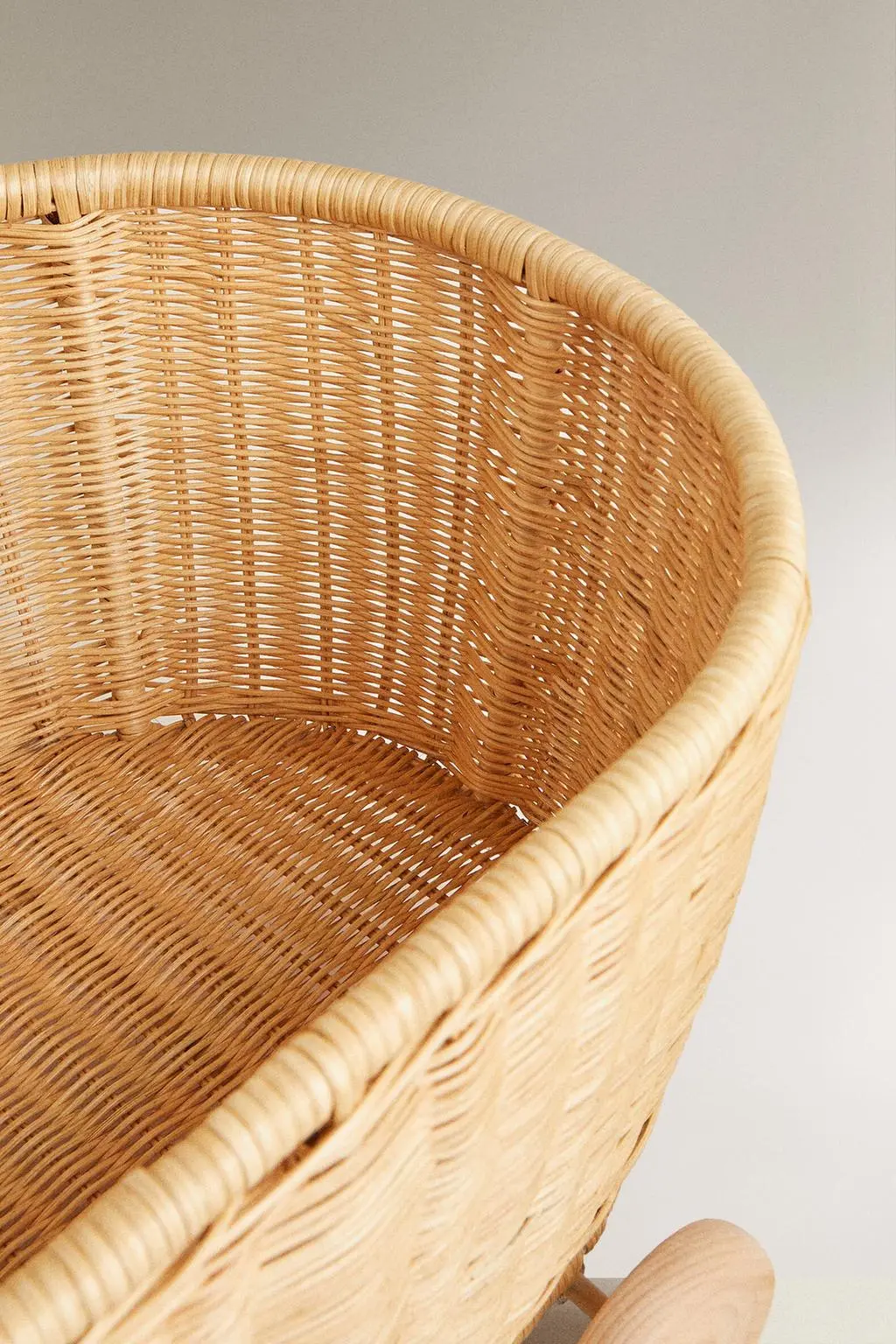 zara product image