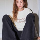 تی‌شرت آستین کوتاه با چاپ نگین‌دار-برشکا