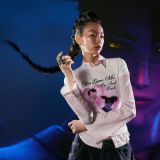 تی‌شرت چاپی آستین کوتاه پسران ساجا شکارچیان شیطان کی‌پاپ-برشکا