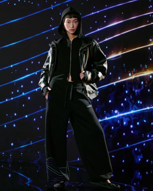 شلوار چاپ بشکه پولیش هانتر/ایکس شکارچیان شیطان کی‌پاپ-برشکا