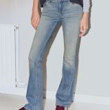 شلوار جین بوت‌کات با فلپ‌ها-برشکا