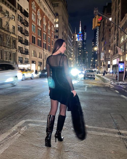 پیراهن مینی مخمل دانتل نامتقارن-برشکا