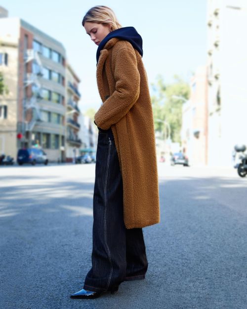 کت بلند مصنوعی شبیه پوست بره-برشکا