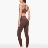 تاپ بنددار سریع‌خشک و قابل تنفس-برشکا