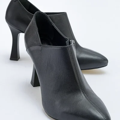 چکمه بوت زنانه LANDO چرم اصل مشکی پاشنه باریک GNS Shoes