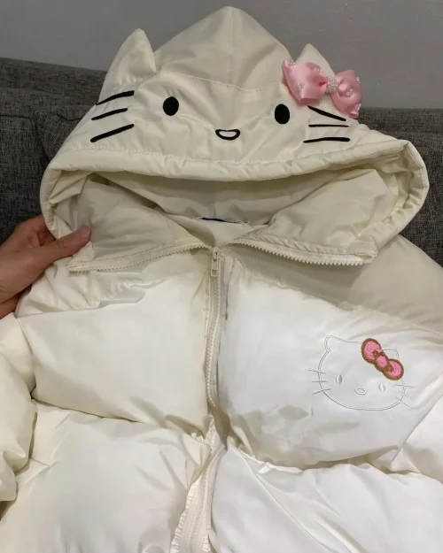 کت پف دار اورسایز Hello Kitty با روبان صورتی