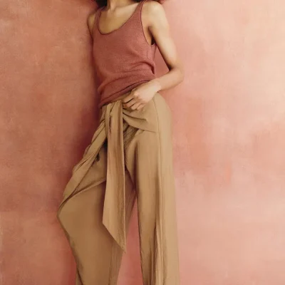 پارئو پانچوی کمرکوتاه با بند جلو zara