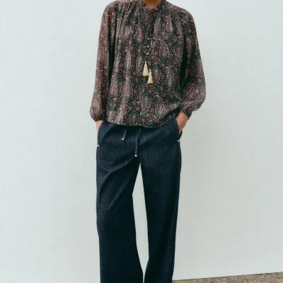بلوز طرح‌دار نیمه شفاف با یقه دوچرخه‌سواری و دکمه zara