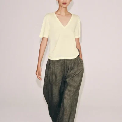 تیشرت یقه V با پارچه مودال zara