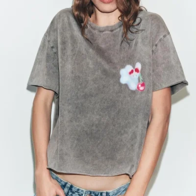 تیشرت طرح دار ANGELA BACHER با جلوه تنفس zara