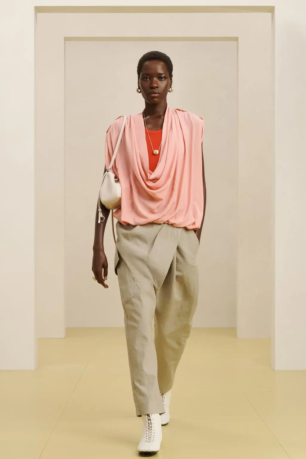 zara product image