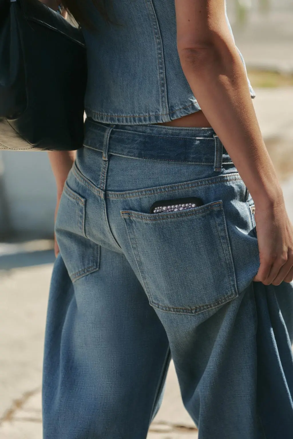 zara product image