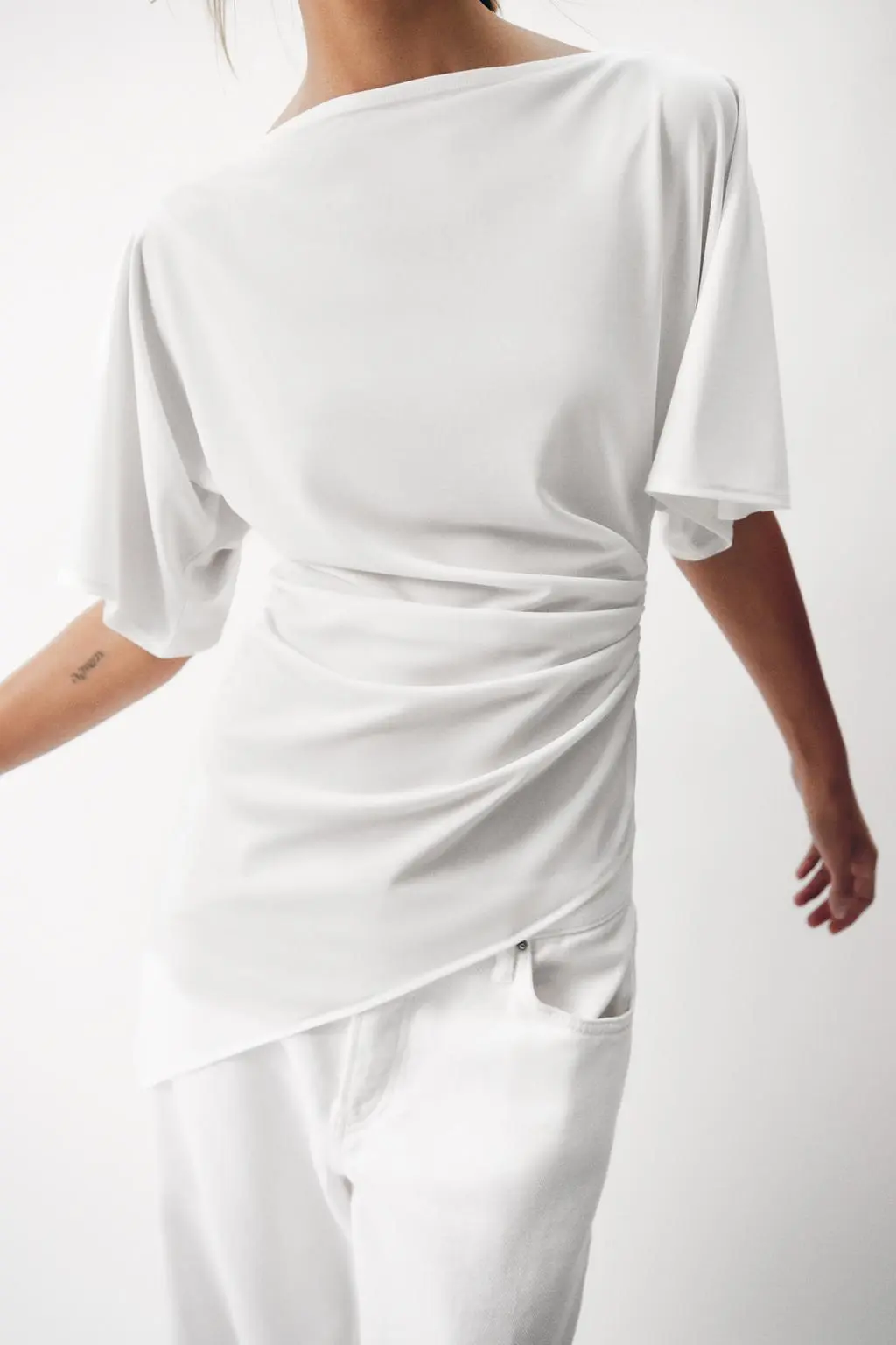 zara product image