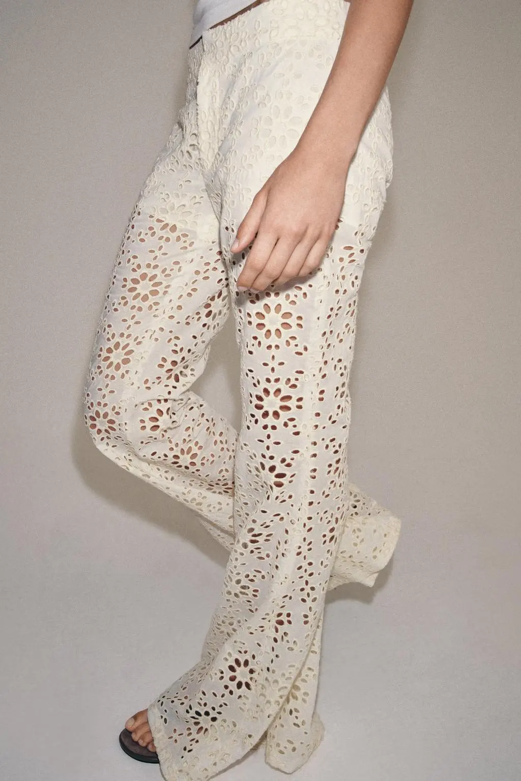 zara product image