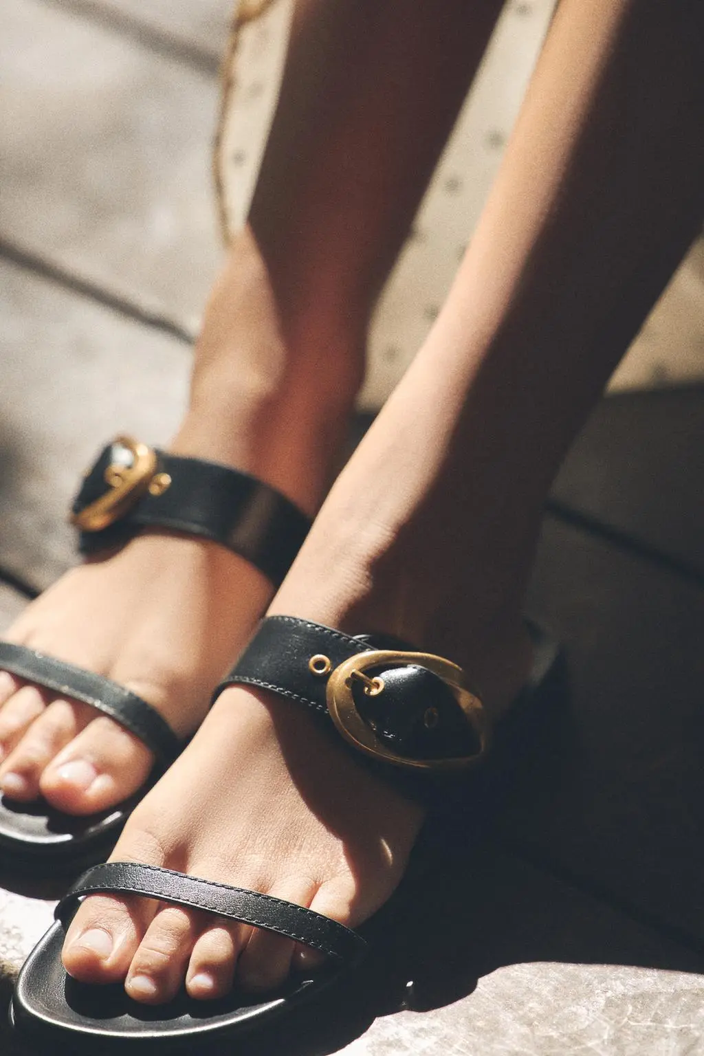 zara product image