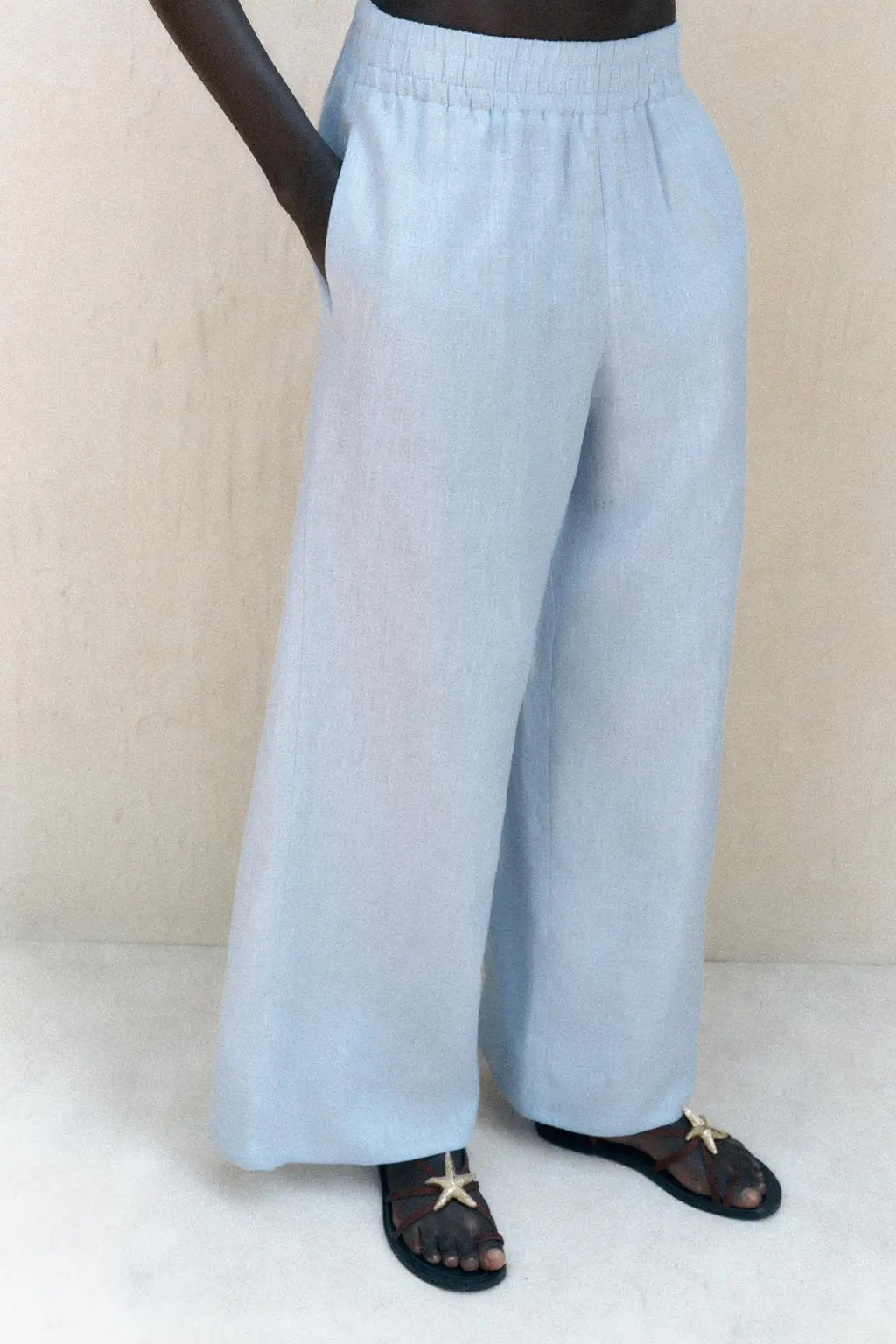 zara product image