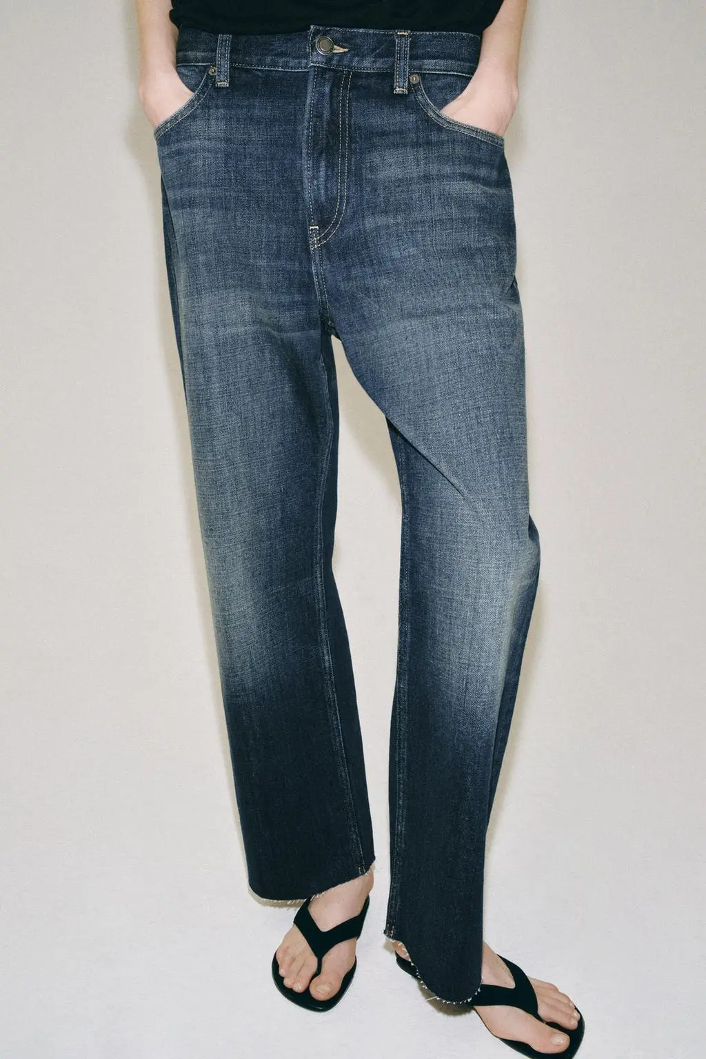 zara product image