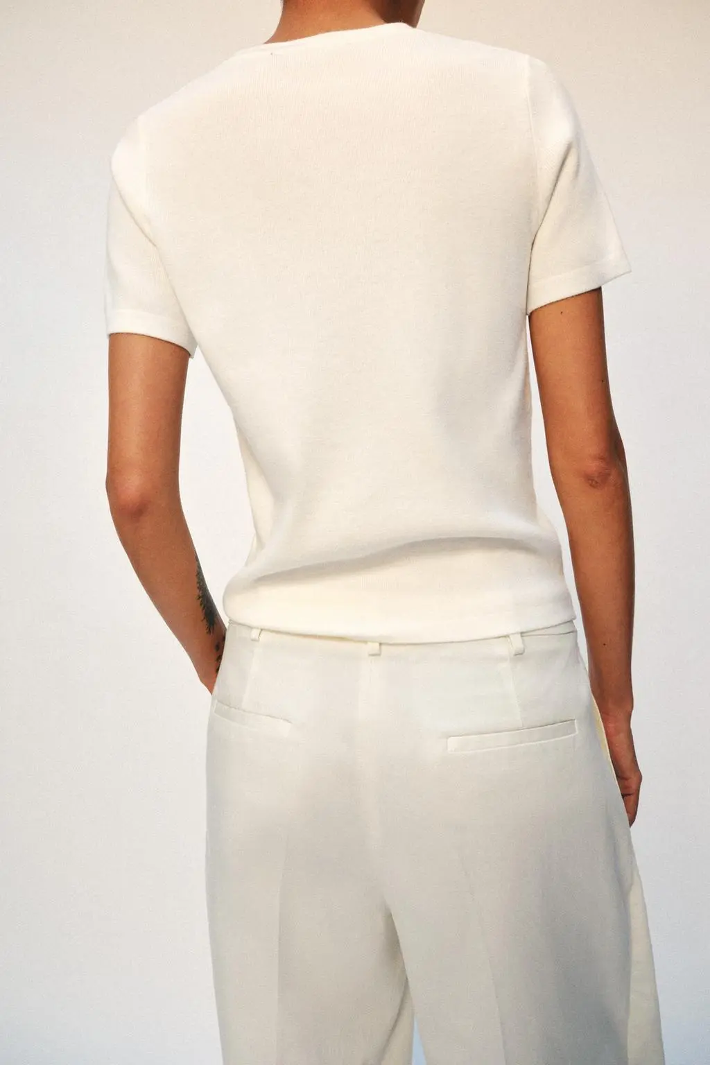 zara product image