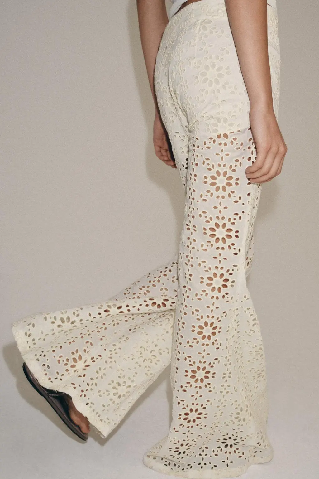 zara product image