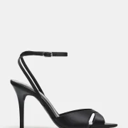 zara product image