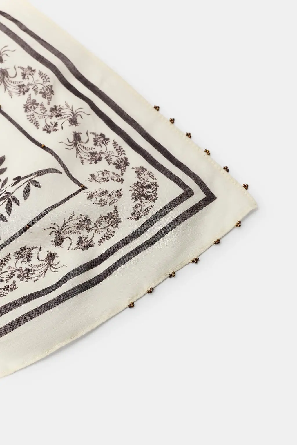 zara product image
