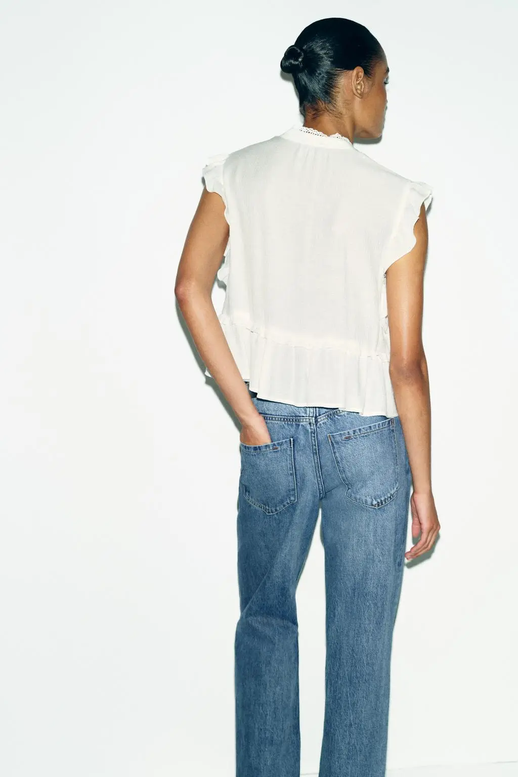 zara product image