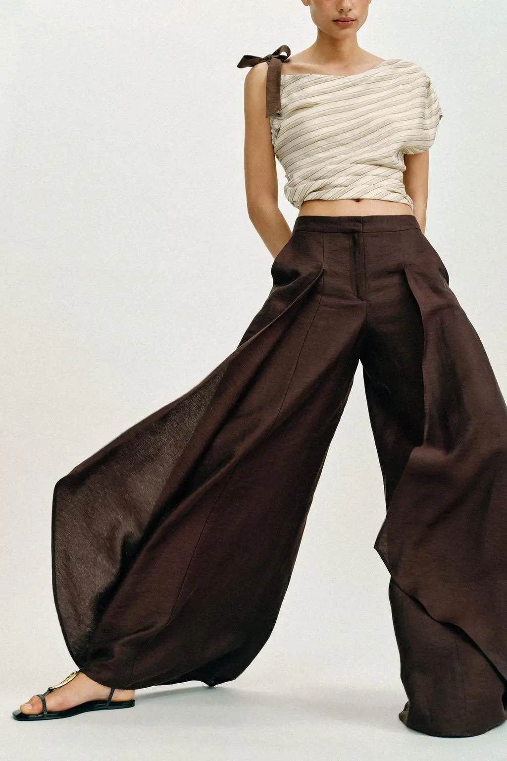 zara product image