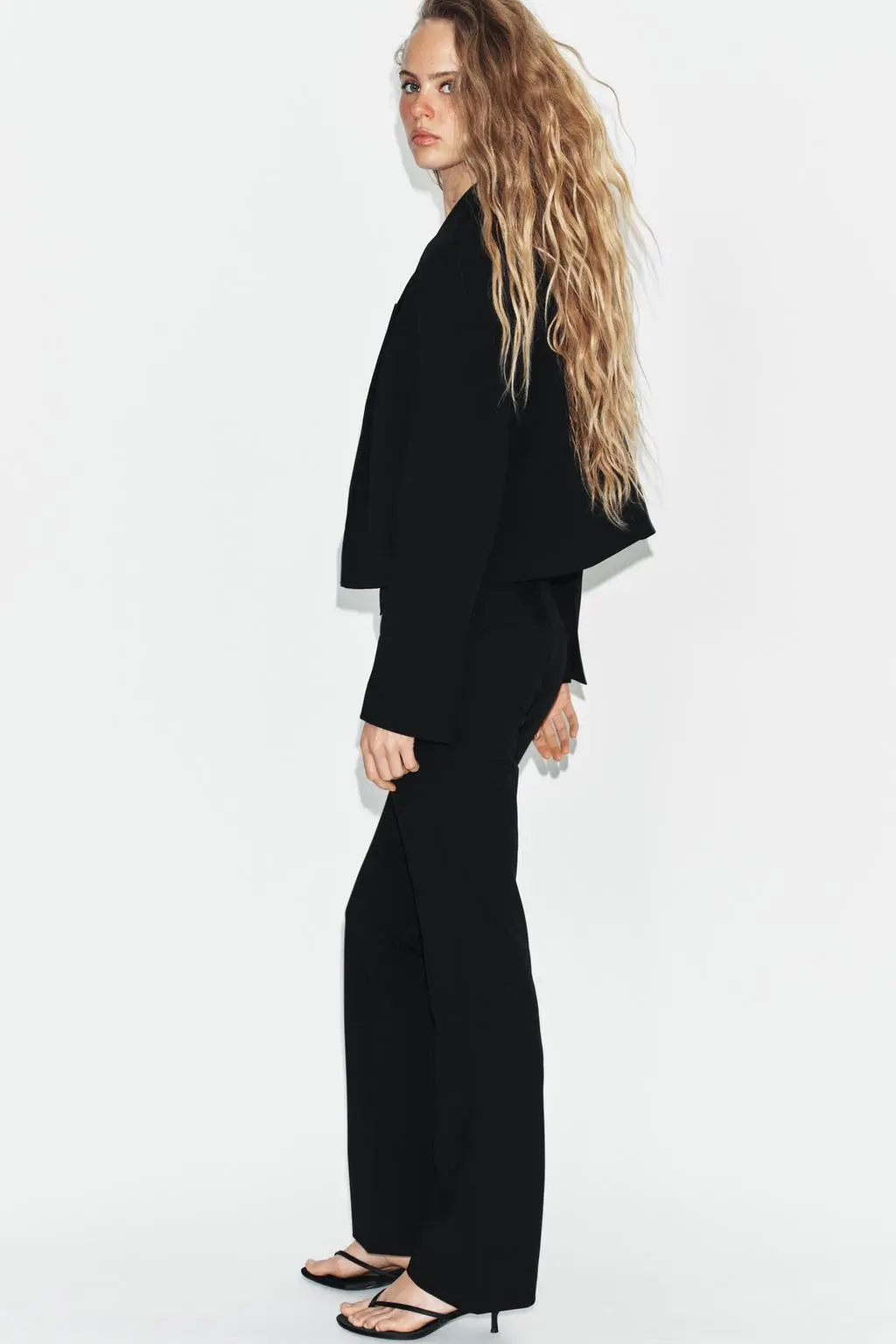 zara product image