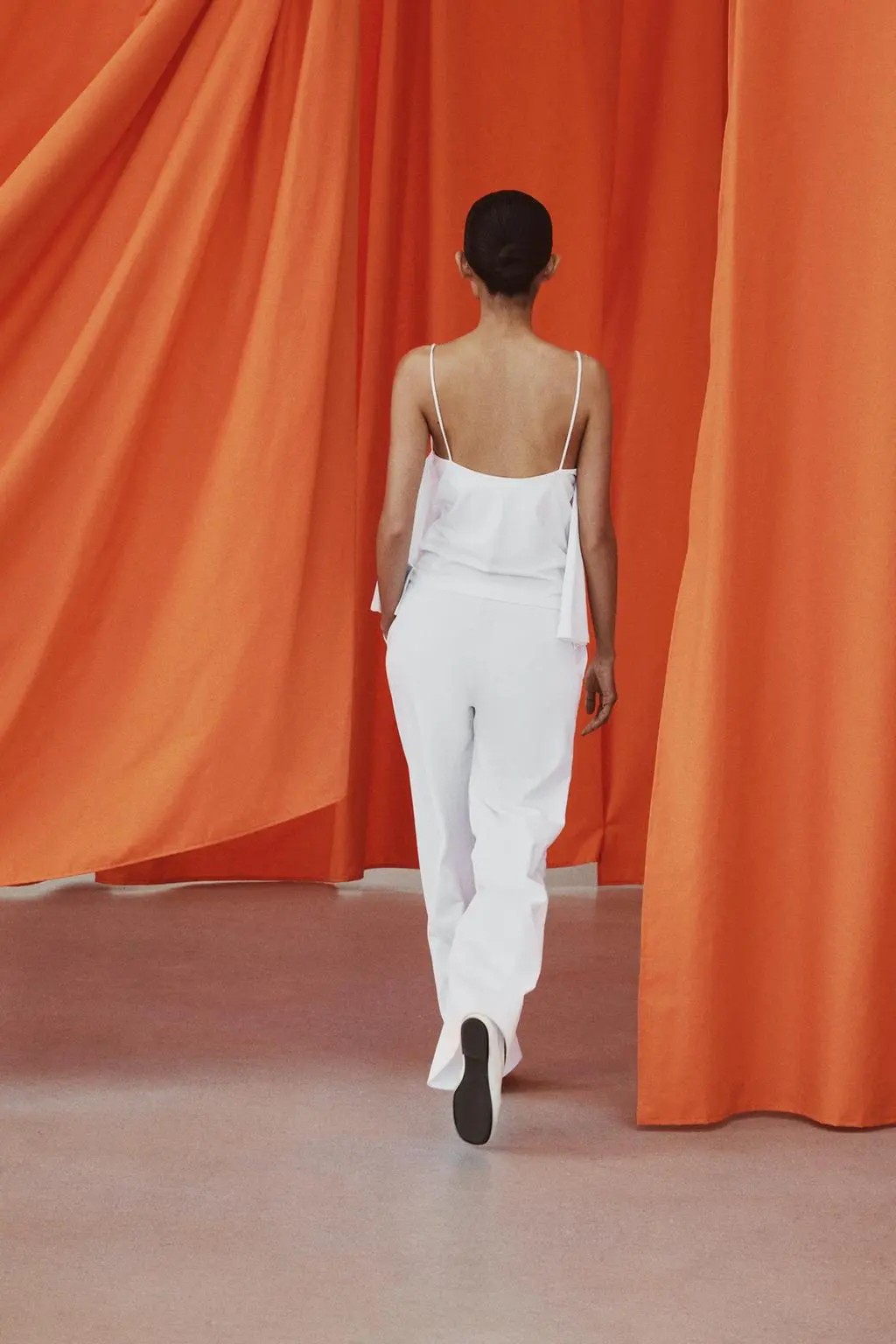 zara product image