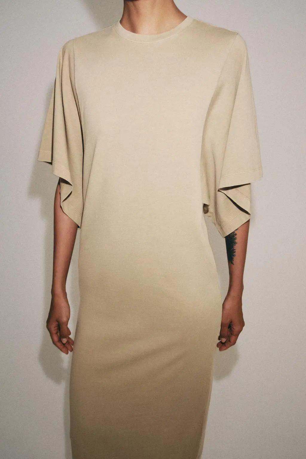 zara product image