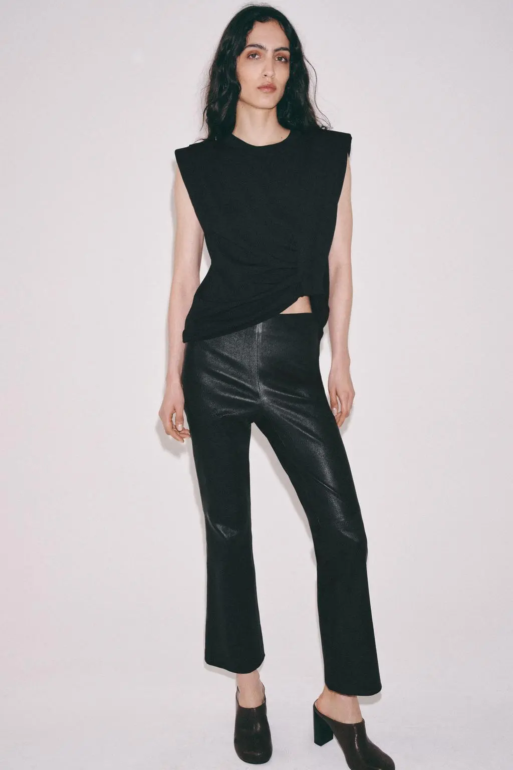 zara product image