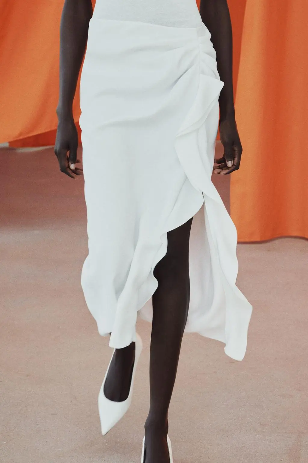 zara product image