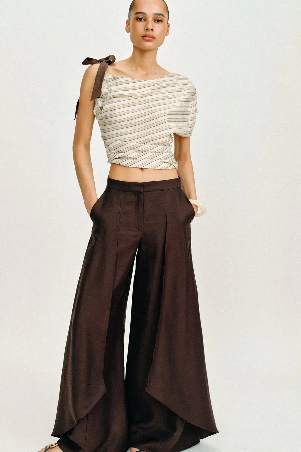 zara product image