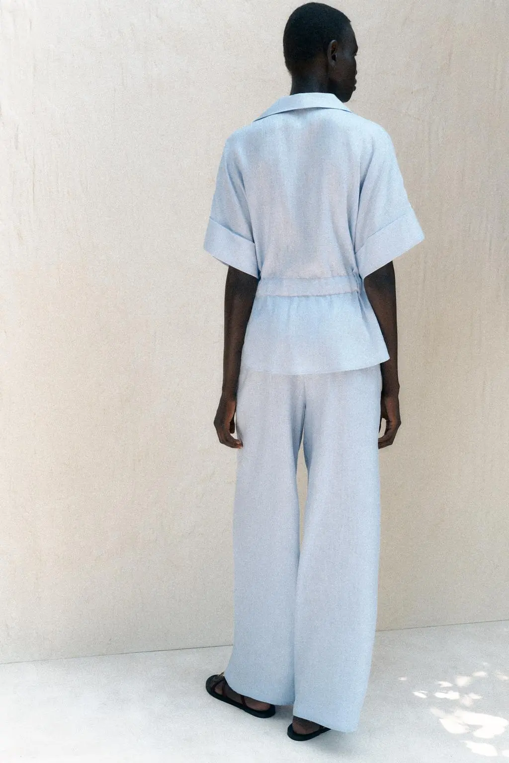 zara product image