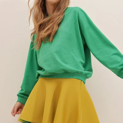 Kadın Koyu Yeşil Bisiklet Yaka Oversize Basic Sweatshirt ALC-669-001