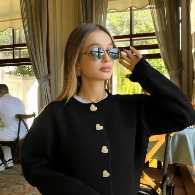 هیرکای تریکو زرد لیمویی با دکمه‌های قلبی شکل - مشکی