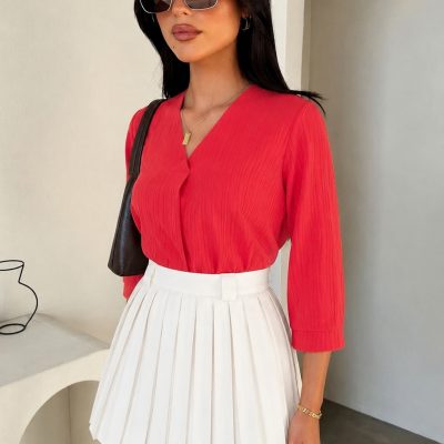 بلوز زنانه بژ یقه V آستین کوتاه مدل ARM-25Y001024 - قرمز